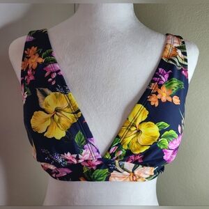 Kona Sol Adjustable Straps, Size M, Tropical Floral 🤩
